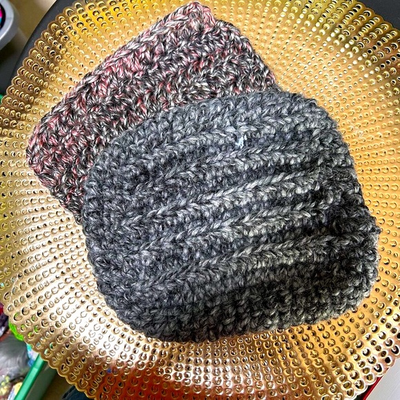 Handcrafted crocheted hot-mat or potholder.  7 inches long & 5 1/2 inches wide - Picture 2 of 5